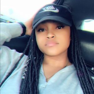 Meet your Posher, Kiera